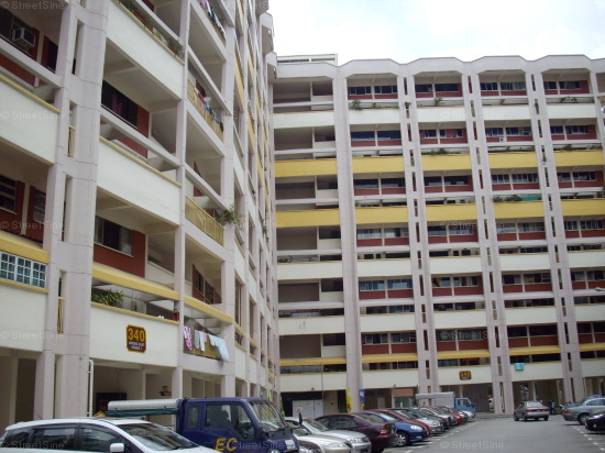 Blk 340 Jurong East Avenue 1 (Jurong East), HDB Executive #169352